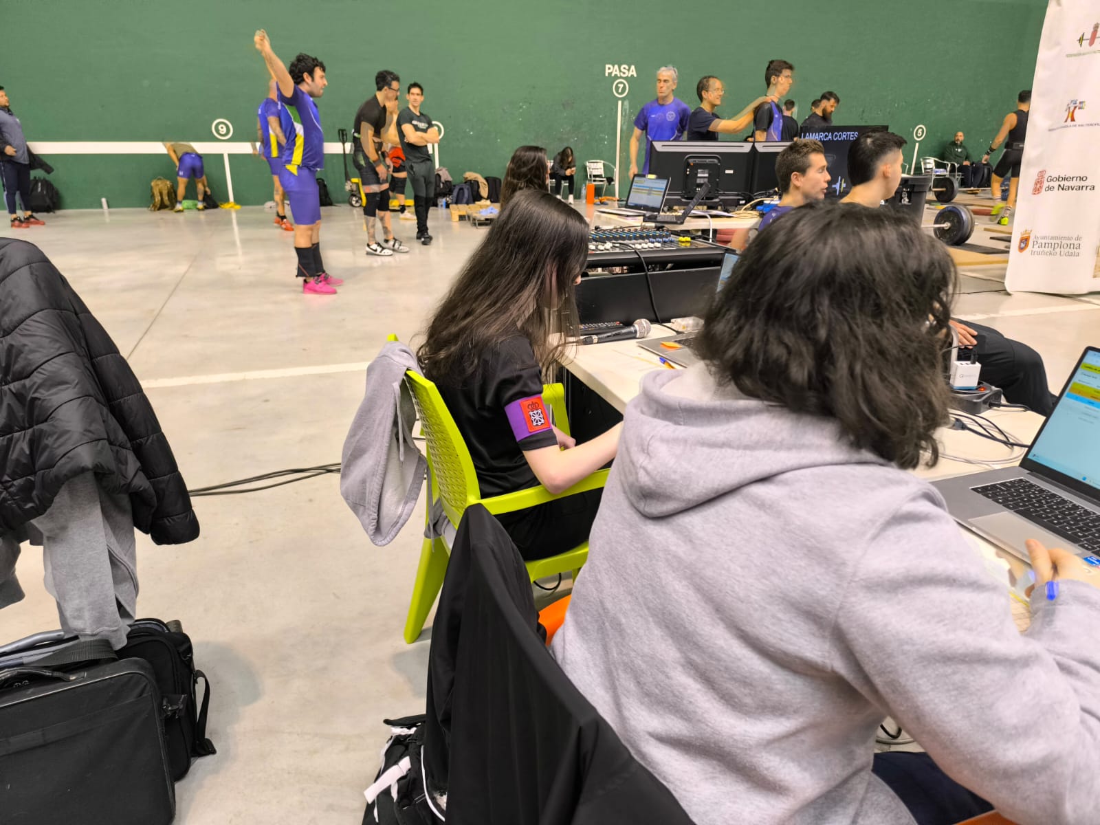 Celebrar el "8M" levantando hierro - I Jornada de Liga